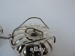Finest Vintage Sterling Silver Salt & Pepper Shakers Chrysanthemum Pair W Box