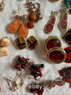 GREAT LOT of 150+ PAIRS VINTAGE/NOW EARRINGSWEARABLERESELLMANY STYLES/COLORS