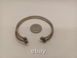 Pair Vintage Silver Etched Pointed Ends bangle / Cuff Bracelet unisex