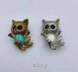 Trifari Vintage Pair Gold & Silver Plated Turquoise & Pearl Belly Cat Pins