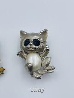 Trifari Vintage Pair Gold & Silver Plated Turquoise & Pearl Belly Cat Pins