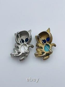 Trifari Vintage Pair Gold & Silver Plated Turquoise & Pearl Belly Cat Pins