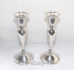 VINTAGE GEORGE V STERLING SILVER PAIR OF CANDLESTICKS, 17cm, BIRMINGHAM 1927