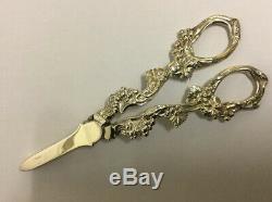 VINTAGE PAIR OF HALLMARKED SOLID SILVER GRAPE SCISSORS/SHEARS 1971 117.2g