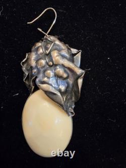 Vintage 800 Silver and Cream Color Cabochon Pair of Earrings Handcrafted