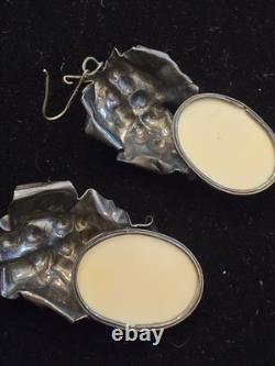 Vintage 800 Silver and Cream Color Cabochon Pair of Earrings Handcrafted