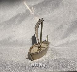 Vintage Pair Sailboats Sterling Silver Salt and Pepper Shaker 925 Ship