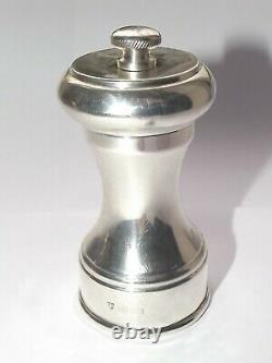 Vintage Solid Silver Sterling Pair Of Pepper Mills Hallmarked Birmingham 1974