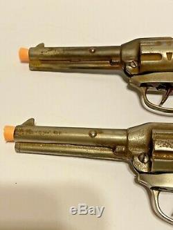 1940 Vintage Paire De Kilgore Lone Ranger Hiyo Argent En Fonte Cap Armes À Feu