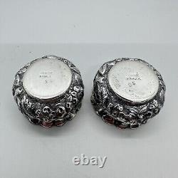 (2) Paire d'anciens salières en argent sterling 925 repoussé floral Vintage