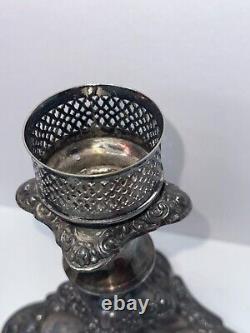 2 Porte-bougies en verre cranberry gravé et argenté de style Art Nouveau
