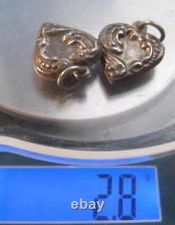 (2) Vintage Sterling Argent Repousse Puffy Coeur Charms Paire