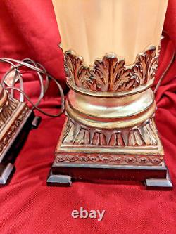 Associez 2 lampes de table/boudoir vintage Uttermost avec des abat-jour en acrylique/Lucite