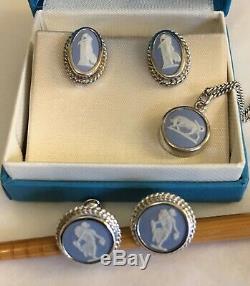 Belle Vintage Wedgwood Bleu, Collier Et 2 Paires De Boucles D'oreilles, Nouveau Prix 129 $
