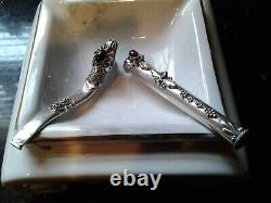 Belle paire de porte-cigarettes vintage en argent ornés de gems (1 dragon)