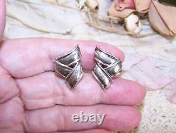Boucles d'oreilles clip Vintage Tiffany & Co. en argent sterling à ruban plié