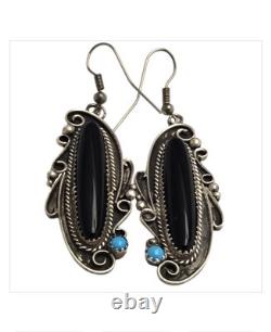 Boucles d'oreilles en argent sterling avec onyx noir de Yolanda Yazzie, vintage exceptionnel, Navajo