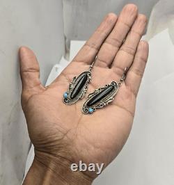 Boucles d'oreilles en argent sterling avec onyx noir de Yolanda Yazzie, vintage exceptionnel, Navajo