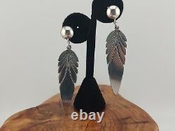 Boucles d'oreilles en argent sterling natif américain vintage longues avec fermoirs clips en forme de feuille