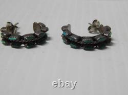 Boucles d'oreilles vintage en argent sterling et turquoise Zuni Pueblo indien en demi-boucle