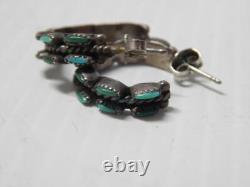 Boucles d'oreilles vintage en argent sterling et turquoise Zuni Pueblo indien en demi-boucle