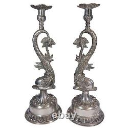Bougeoir en argent plaqué repoussé de style vintage du milieu du siècle avec dauphin et carpe koï