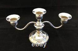 Candelabres vintage en argent sterling Revere à trois lumières avec vis supérieur