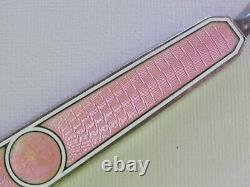 Crochet à bouton en argent sterling ancien avec émail guilloché rose 8-3/8 Couple Courting