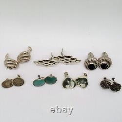 Ensemble de 7 paires de boucles d'oreilles vintage en argent sterling moderniste à vis et à clip.