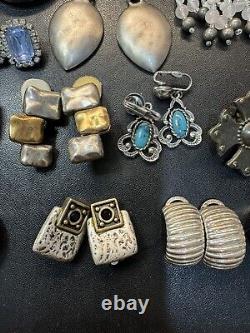 Ensemble de boucles d'oreilles vintage à clip 13 paires, la plupart signées, perles, ton argent, verre