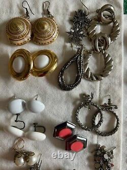 GRAND LOT de 150+ PAIRES DE BOUCLES D'OREILLES VINTAGE/ACTUELLES PORTABLES À REVENDRE DE NOMBREUX STYLES/COULEURS