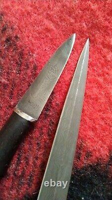 Lame de couteau poignard vintage en acier fixe avec manche en laiton, paire pour hommes, art rare ancien du 20e siècle.