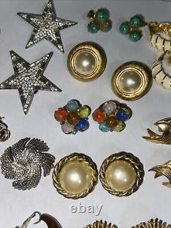 Lot de 15 paires de boucles d'oreilles clips vintage signées