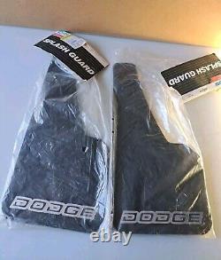 Lot de 2 paires de véritables pare-boue Mopar Dodge 4419055 Flaps de boue Vtg Silver NOS