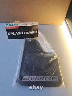 Lot de 2 paires de véritables pare-boue Mopar Dodge 4419055 Flaps de boue Vtg Silver NOS