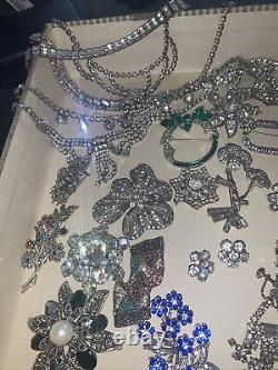 Lot de 40 pièces de bijoux en strass vintage broches boucles d'oreilles colliers bracelets