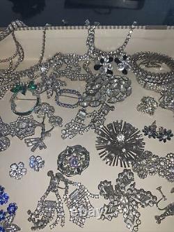 Lot de 40 pièces de bijoux en strass vintage broches boucles d'oreilles colliers bracelets