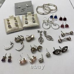 Lot de bijoux de 21 boucles d'oreilles vintage en argent sterling avec pendants CZ et pierres précieuses