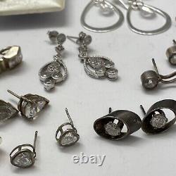 Lot de bijoux de 21 boucles d'oreilles vintage en argent sterling avec pendants CZ et pierres précieuses