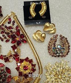 Lot de bijoux vintage 16 Eisenberg Ice Juliana Barrera Dodds Crown Trifari B730