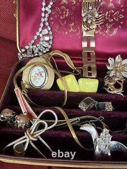 Lot de bijoux vintage Boucles d'oreilles à clip en strass Bracelet Émail? 16 pièces