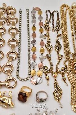 Lot de bijoux vintage Christian Dior Swarovski Joan Rivers Trifari Monet AK J111