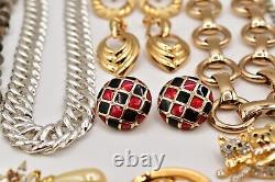 Lot de bijoux vintage Christian Dior Swarovski Joan Rivers Trifari Monet AK J111