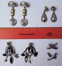 Lot de bijoux vintage en argent du Mexique : 4 paires de boucles d'oreilles modernistes en laiton et ruthénium en excellent état.