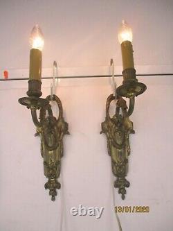 Paire Couple Vintage Ornate Brass Wall Sconces Lampes Français Hollywood Regency