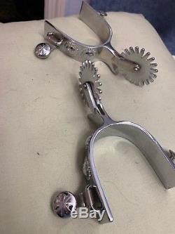 Paire D'éperons Crockett D'époque Avec Monture En Argent Sterling Gravé