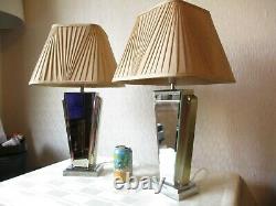 Paire De Prochaine Lampe De Table Art Déco De Style Biseauté Avec Des Nuances Vintage