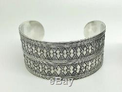 Paire De Silver Vintage Sterling Du Moyen-orient Tribal Large Bangle Bracelets Manchette