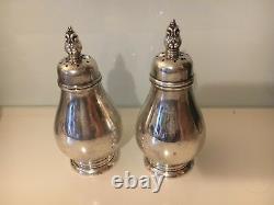 Paire De Vintage Royal Danish Sterling Salt & Pepper Shakers S107