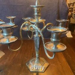 Paire d'antiques candélabres en argent plaqué à 5 lumières porte-bougies à cône par Wilcox